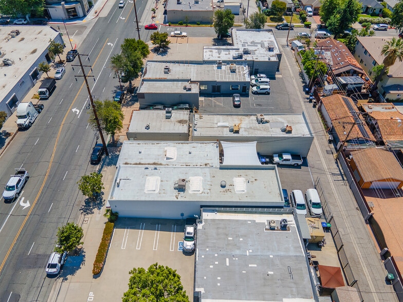 More Photos Of 1812 Victory Blvd, Glendale Flex For Sale