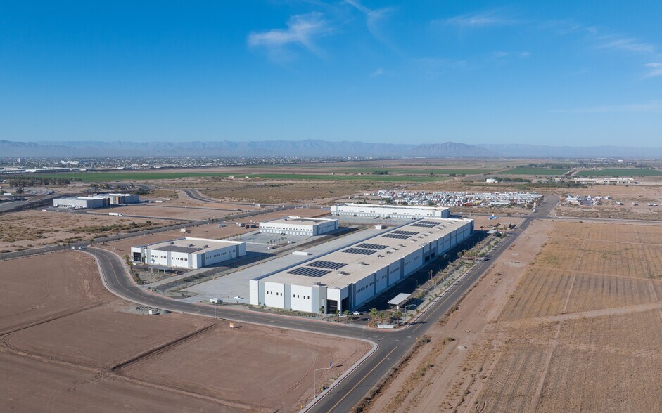 More Photos Of 1749 Gateway Rd, Calexico Unknown For Lease