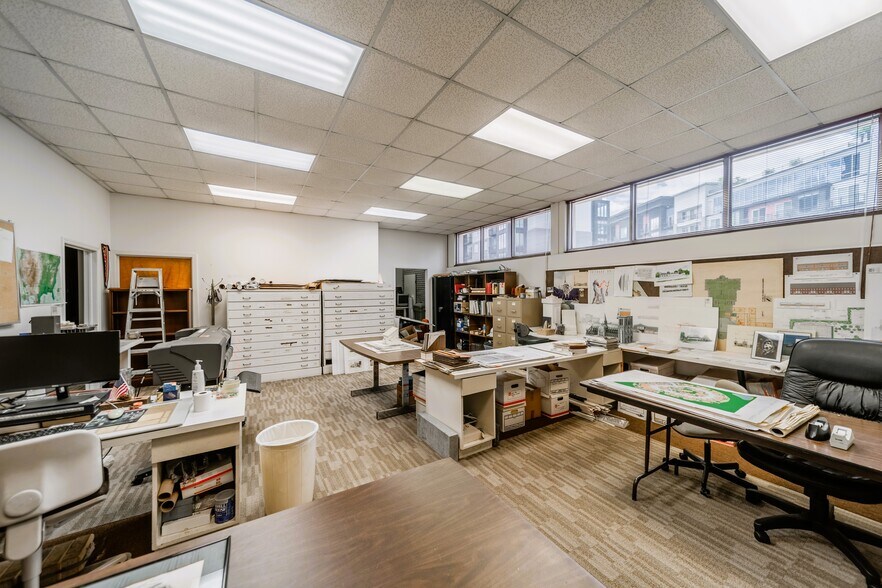 More Photos Of 405 Battleground Ave, Greensboro Office For Lease