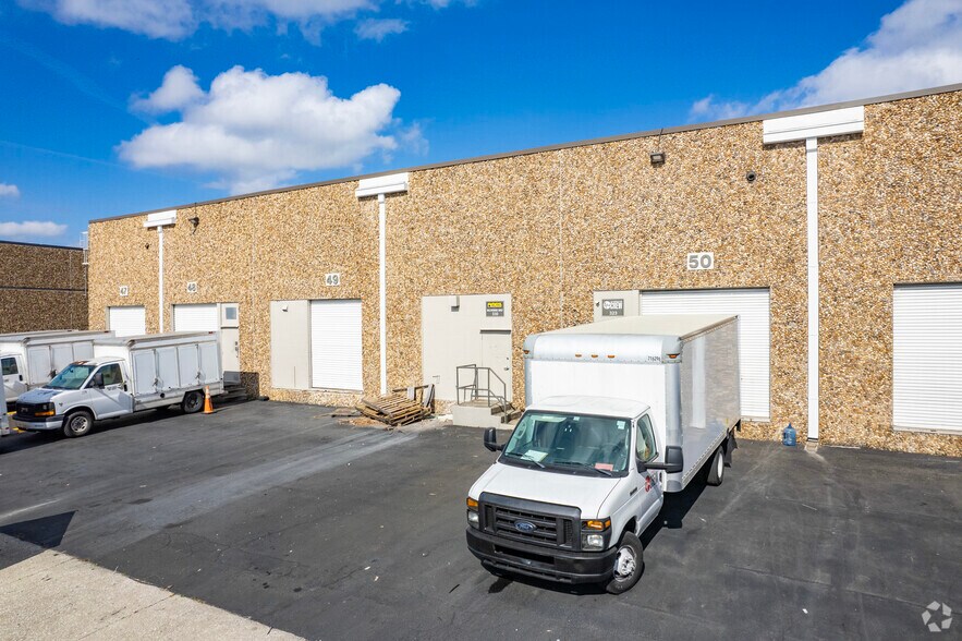 More Photos Of 1212 N 39th St, Tampa Warehouse For Lease