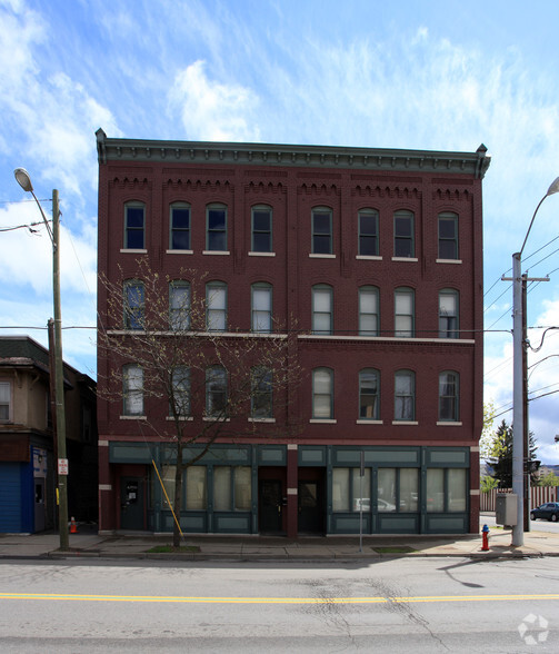 Primary Photo Of 162 Court St, Binghamton Dormitory For Sale