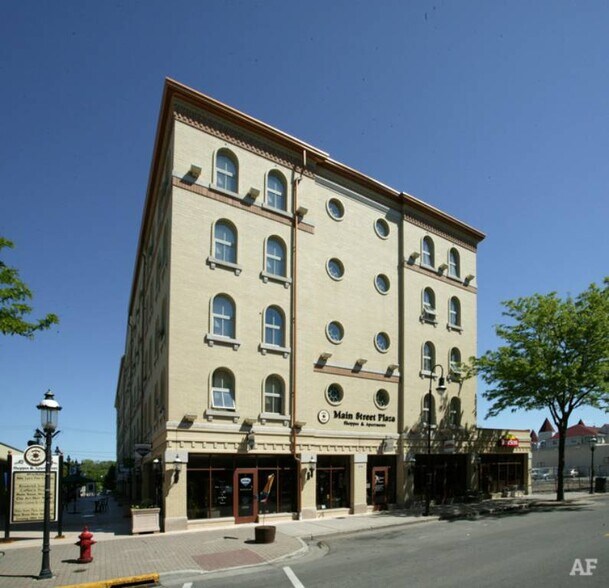 More Photos Of 234 W Main St, Waukesha Apartments For Lease