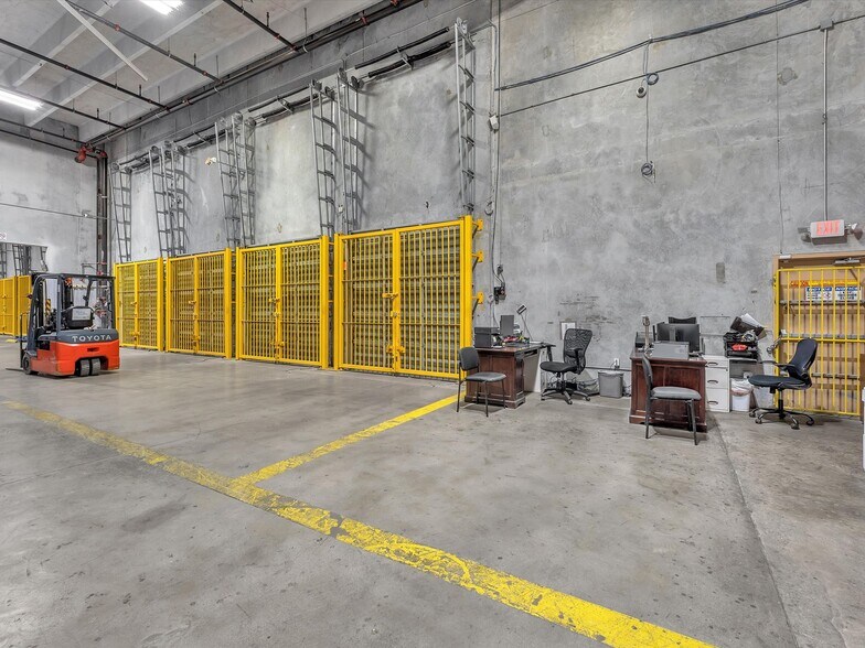 More Photos Of 2244 NW 114th Ave, Miami Warehouse For Sale