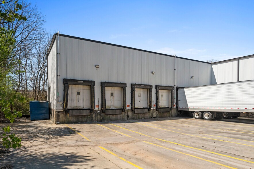 More Photos Of 1421 Robinwood Cir, Birmingham Refrigeration Cold Storage For Lease