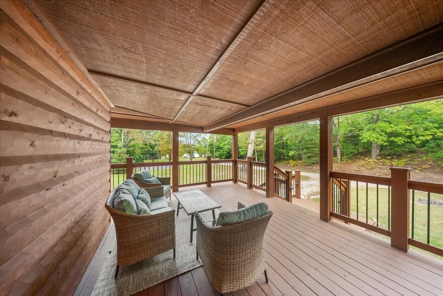 More Photos Of 3943 N Skookum Rd, Luther Hotel For Sale