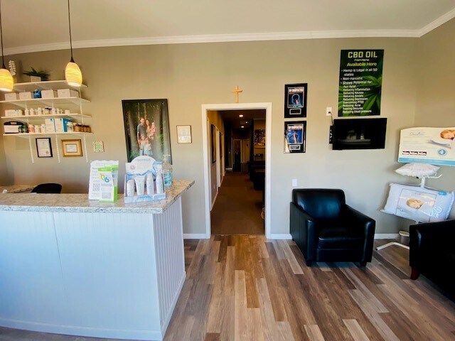 More Photos Of 1552 Natchez Dr, Festus Medical For Lease