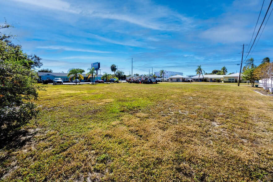 More Photos Of 0 144th St, Largo Land For Sale