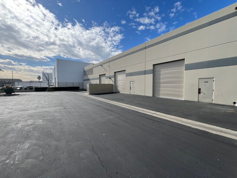 More Photos Of 8423 Rochester Ave, Rancho Cucamonga Warehouse For Sale