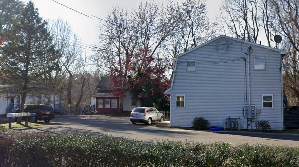 Primary Photo Of 331-339 Naubuc Ave, Glastonbury Apartments For Sale