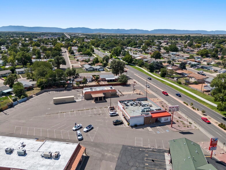 More Photos Of 3400 W Northern Ave, Pueblo Restaurant For Sale