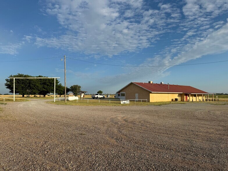 More Photos Of 633 Grand ave, Texola Flex For Sale