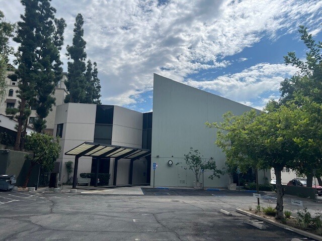 More Photos Of 150 S Arroyo Pky, Pasadena Office For Lease
