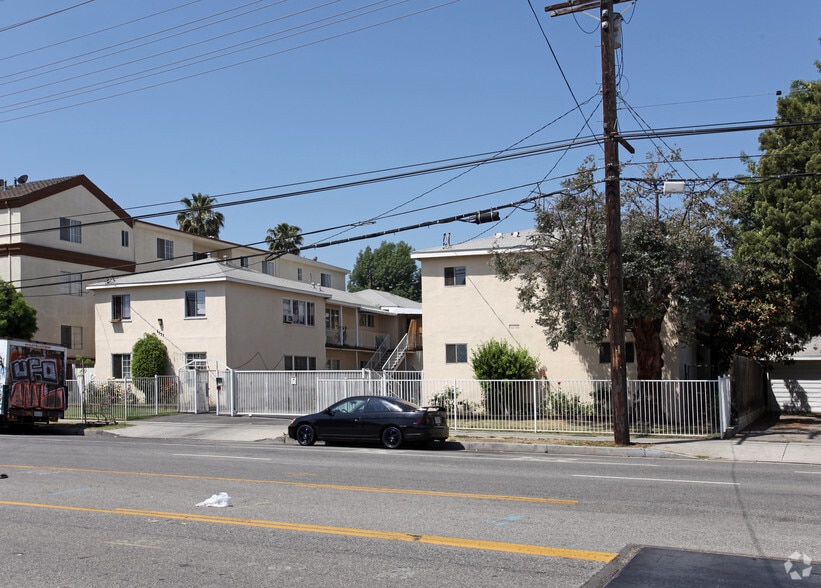 Primary Photo Of 6537-6543 Woodley Ave, Van Nuys Apartments For Sale