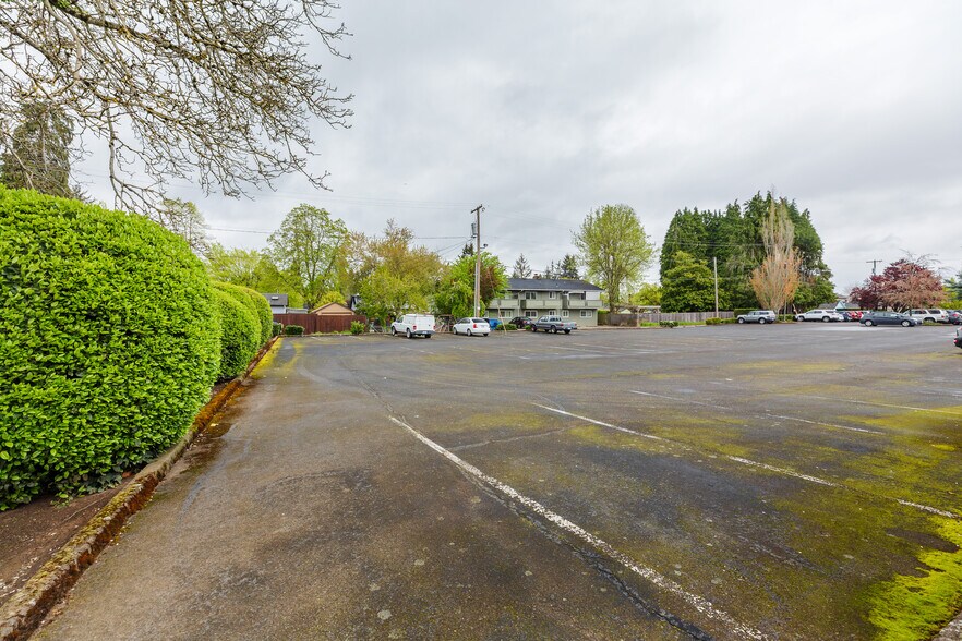 More Photos Of 310 McNary Ave NW, Salem Multifamily For Sale