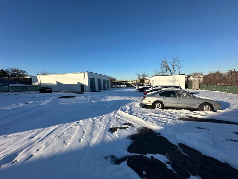 More Photos Of 7200 Colerain Ave, Cincinnati Industrial For Sale