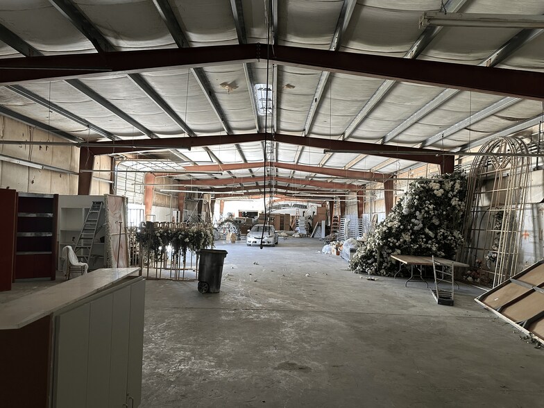 More Photos Of 12910 Mula Ln, Stafford Warehouse For Lease