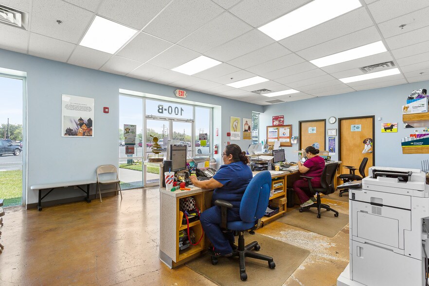 More Photos Of 500 E Hackberry Ave, McAllen Freestanding For Sale