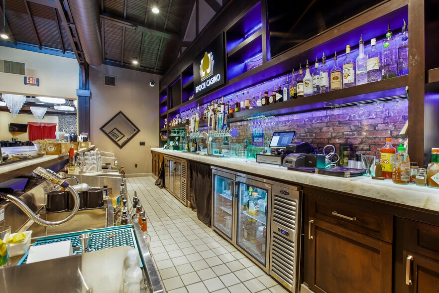 More Photos Of 11275 Folsom Blvd, Rancho Cordova Restaurant For Lease