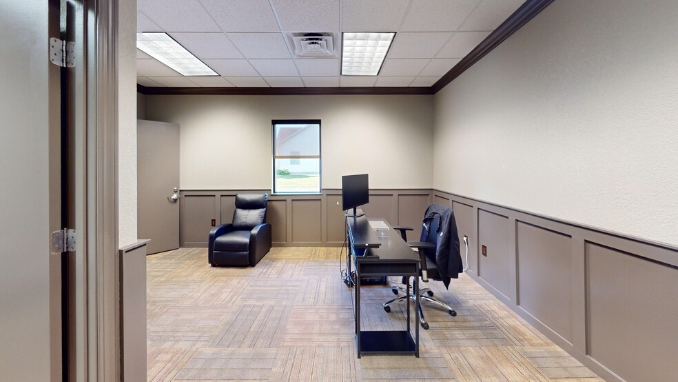 More Photos Of 14019 Pony Express Run, Leo Office For Sale