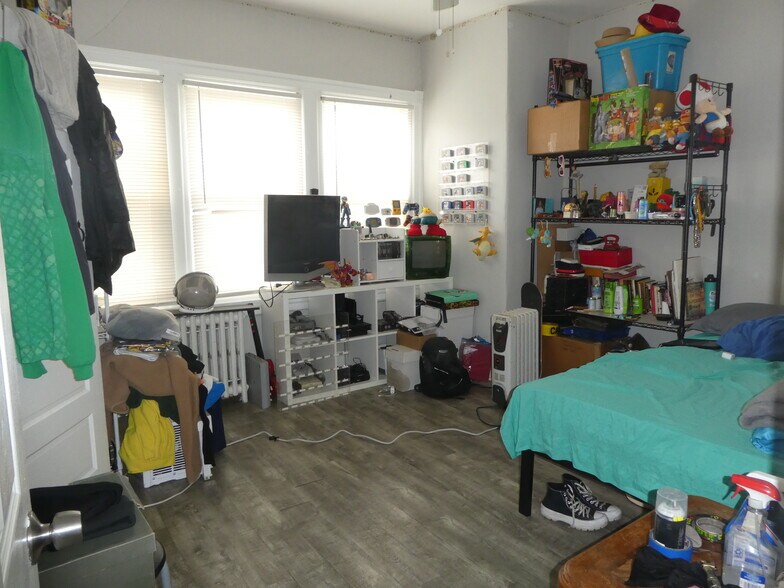 More Photos Of , Philadelphia Unknown For Sale