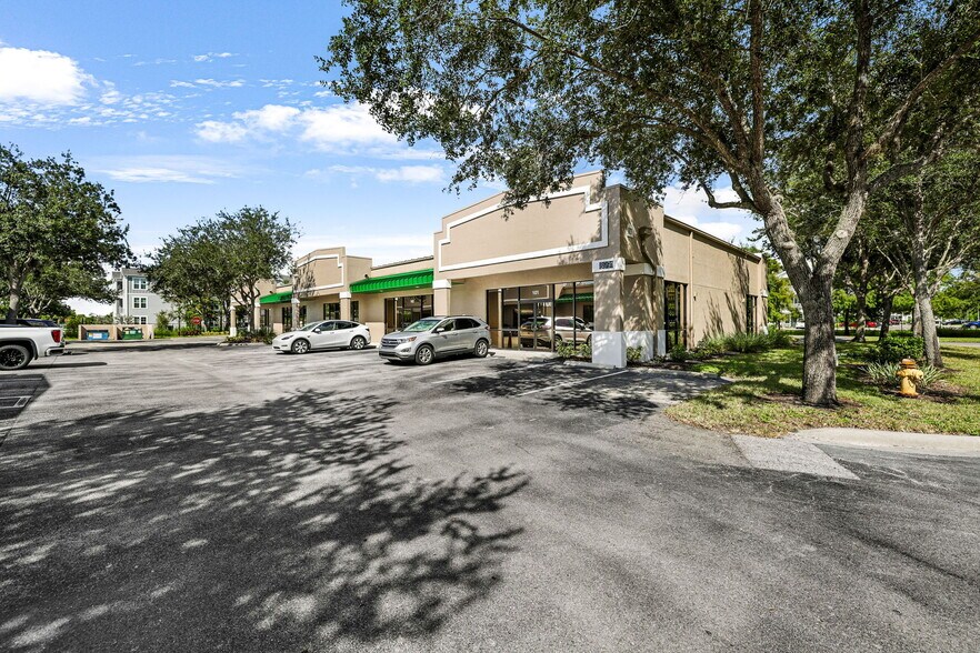 More Photos Of 8991 Daniels Center Dr, Fort Myers Medical For Sale