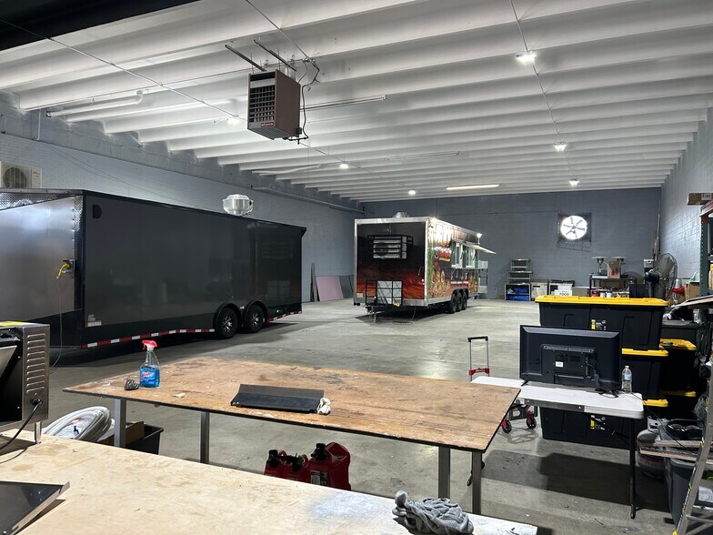 More Photos Of 1620 State St, Nashville Warehouse For Lease