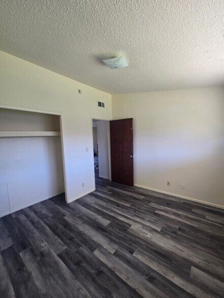 More Photos Of 2140 W Heatherbrae Dr, Phoenix Apartments For Sale