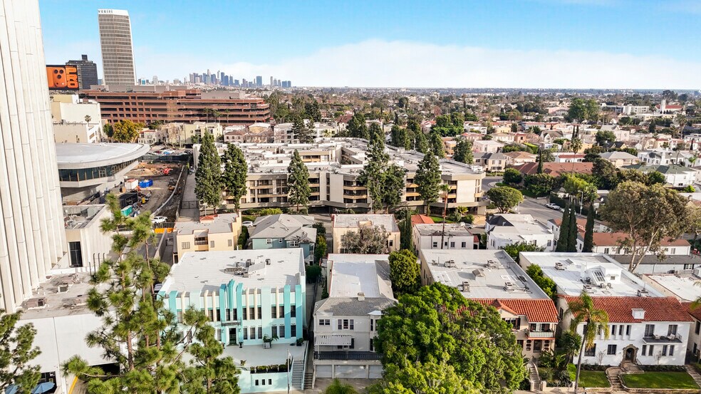 More Photos Of 728 S Genesee Ave, Los Angeles Apartments For Sale