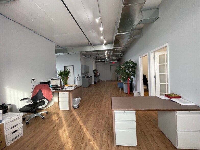 More Photos Of 36-18 Main St, Flushing Office For Sale