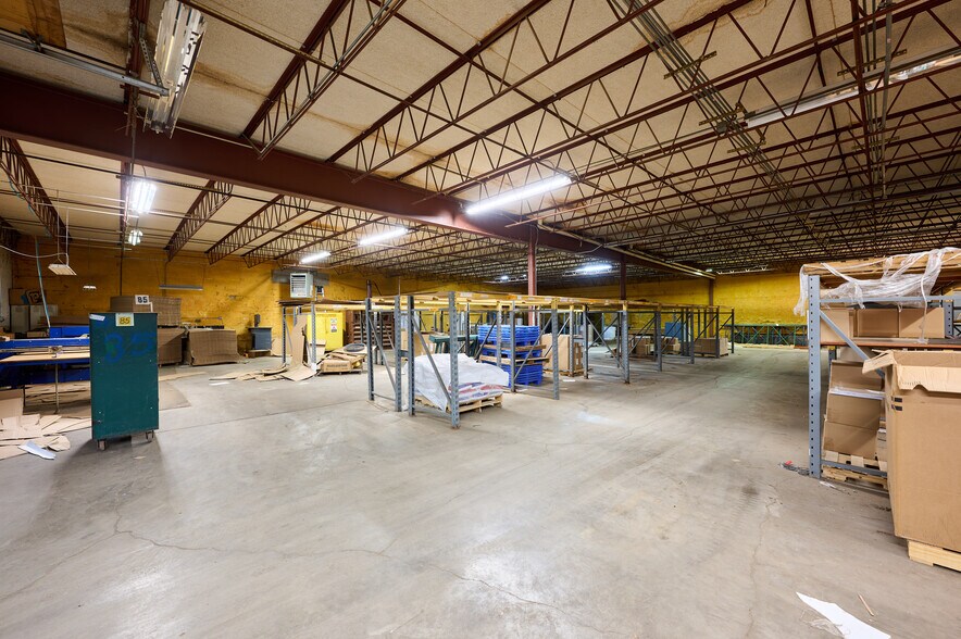More Photos Of 352 Center St, Caledonia Manufacturing For Sale
