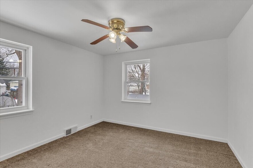 More Photos Of 70 McKinley Pkwy, Buffalo Multifamily For Sale