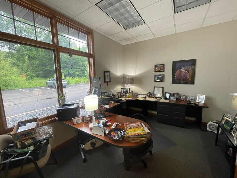 More Photos Of 4423 Golf Ter, Eau Claire Office For Lease