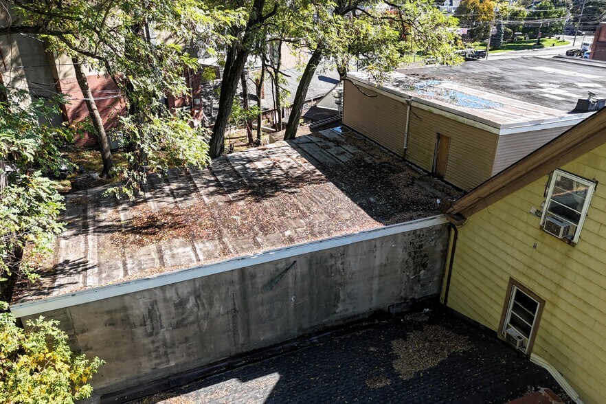 More Photos Of 154 Main St, Butler Storefront Retail Residential For Sale