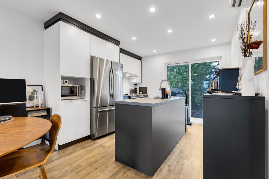 More Photos Of 1603-1607 Rue Godin, Longueuil Apartments For Sale