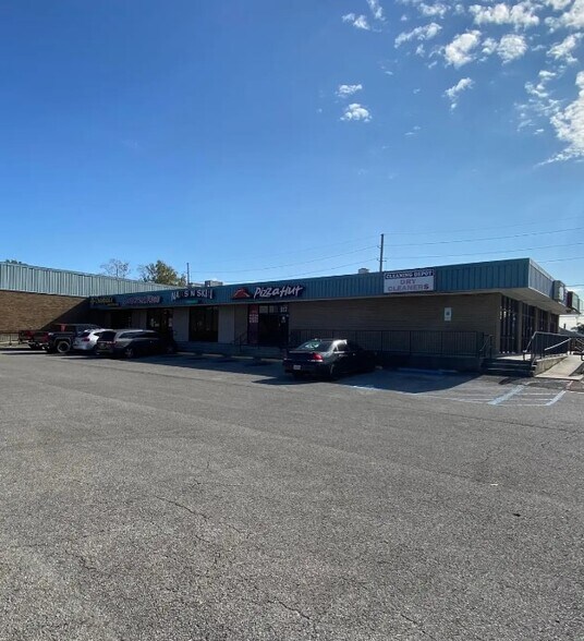 More Photos Of 303 West Esplanade Ave, Kenner Freestanding For Lease