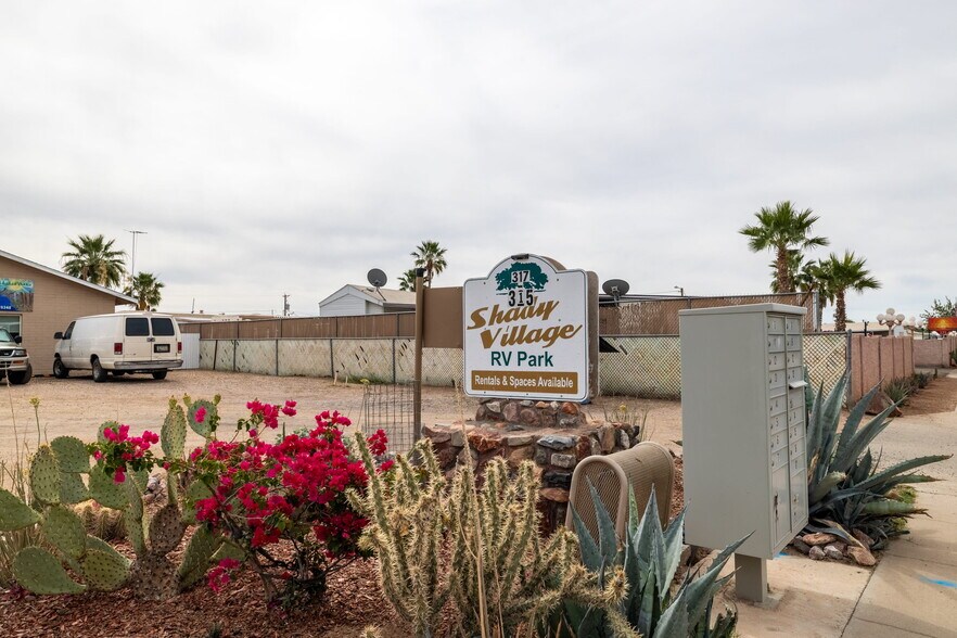 More Photos Of 317 N Saguaro Dr, Apache Junction Manufactured Housing Mobile Home Park For Sale