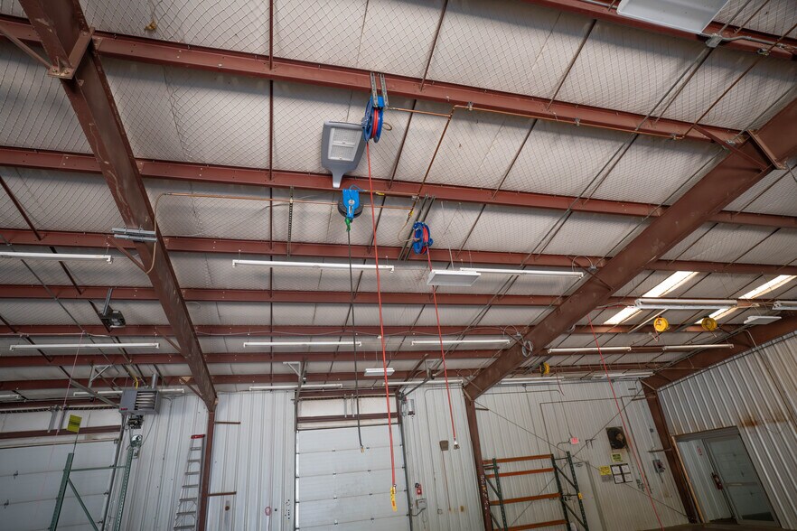 More Photos Of 11075 Parker Dr, Irwin Warehouse For Sale