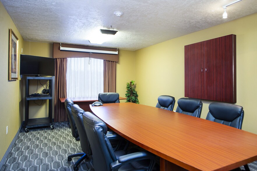 More Photos Of 4100 Snyder Blvd, Sierra Vista Hotel For Sale