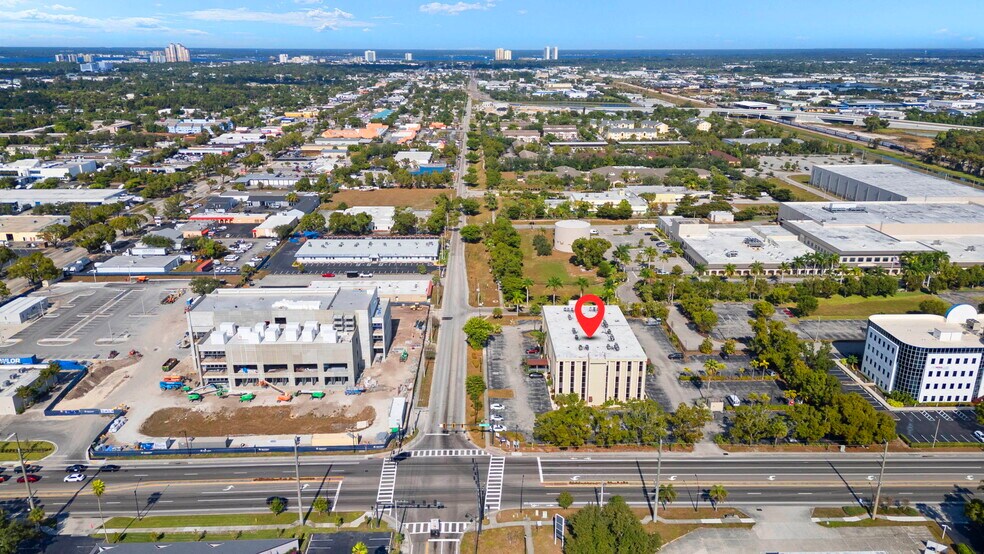 More Photos Of 3949 Evans Ave, Fort Myers Medical For Sale