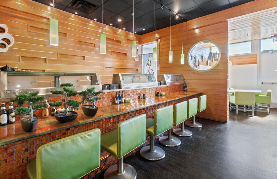 More Photos Of 102 Clinton Center Dr, Clinton Restaurant For Sale