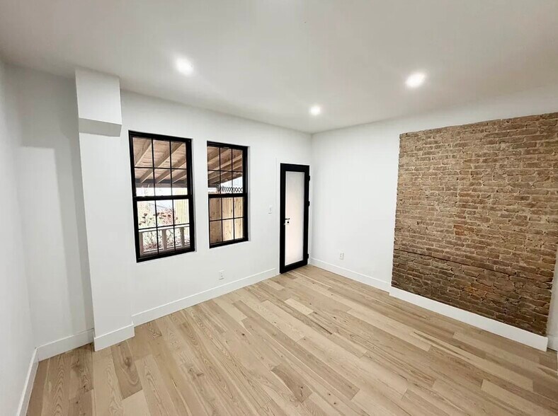 More Photos Of 183 Green St, Brooklyn Apartments For Sale
