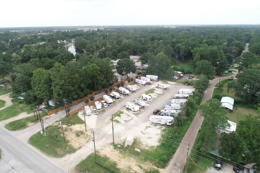 Primary Photo Of 22835 Ford Rd, Porter Manufactured Housing Mobile Home Park For Sale