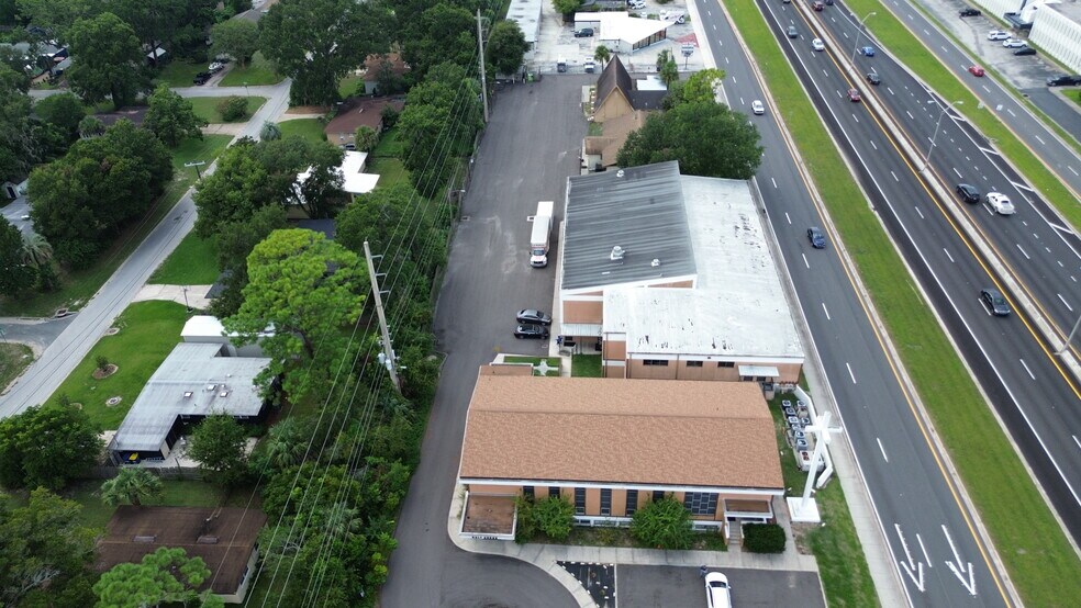 More Photos Of 6612 Arlington Expy, Jacksonville Schools For Lease