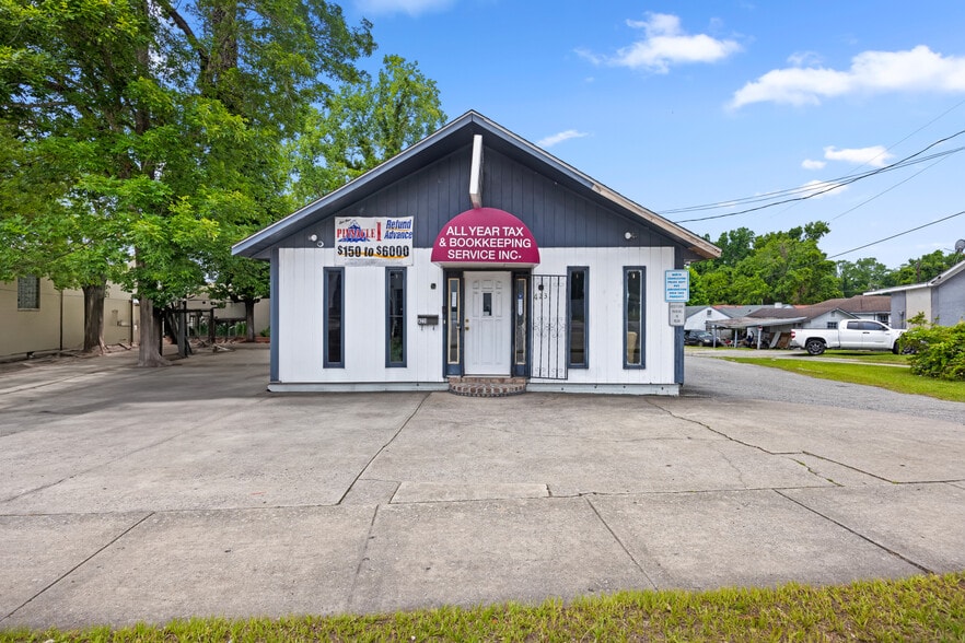 Primary Photo Of 4231 Rivers Ave, Charleston Office For Sale
