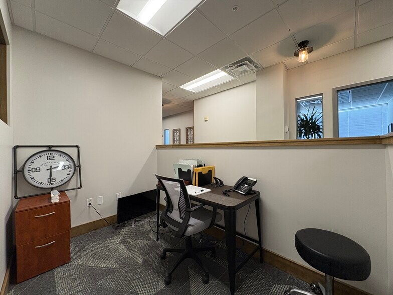 More Photos Of 1990 Main St, Sarasota Loft Creative Space For Lease