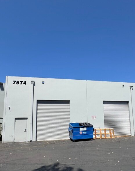 More Photos Of 7574 Trade St, San Diego Research And Development For Lease
