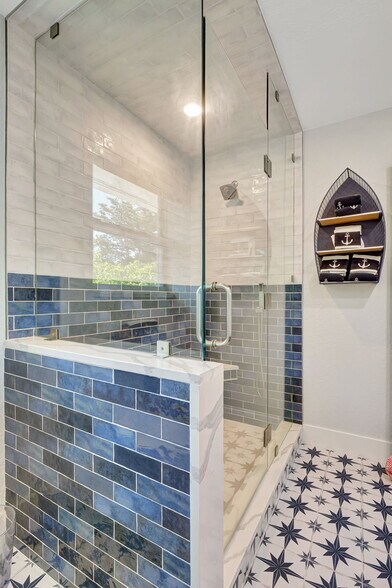 More Photos Of 193 Cocohatchee St, Naples Specialty For Sale