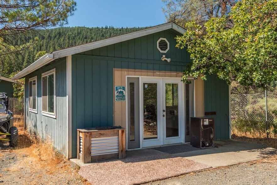 More Photos Of 30661 State Highway 3, Douglas City Auto Repair For Sale