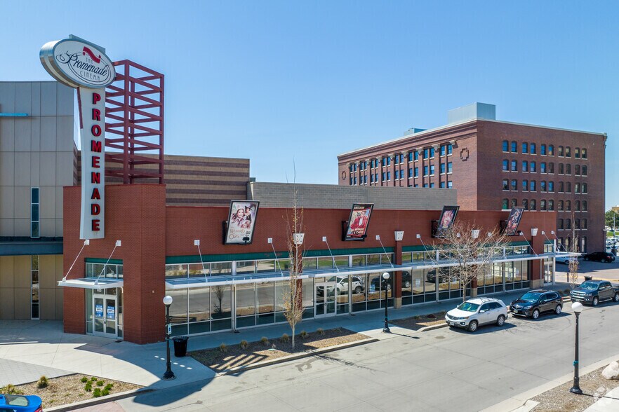 More Photos Of 900-924 4th St, Sioux City Movie Theatre For Lease