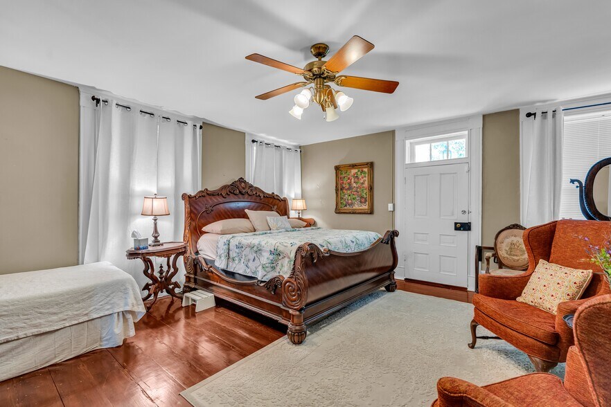 More Photos Of 607 Old West Point Rd, Starkville Hospitality For Sale